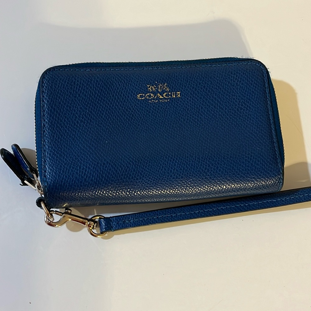 COACH IMA55 PHONE WALLET IN BLUE